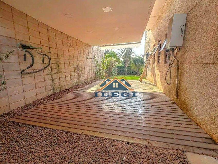 Casa de Condomínio à venda com 4 quartos, 450m² - Foto 8