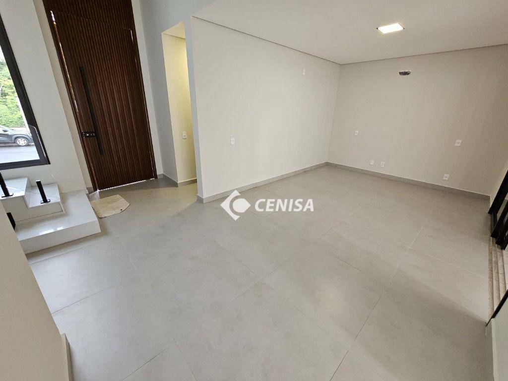 Casa de Condomínio à venda com 3 quartos, 251m² - Foto 9