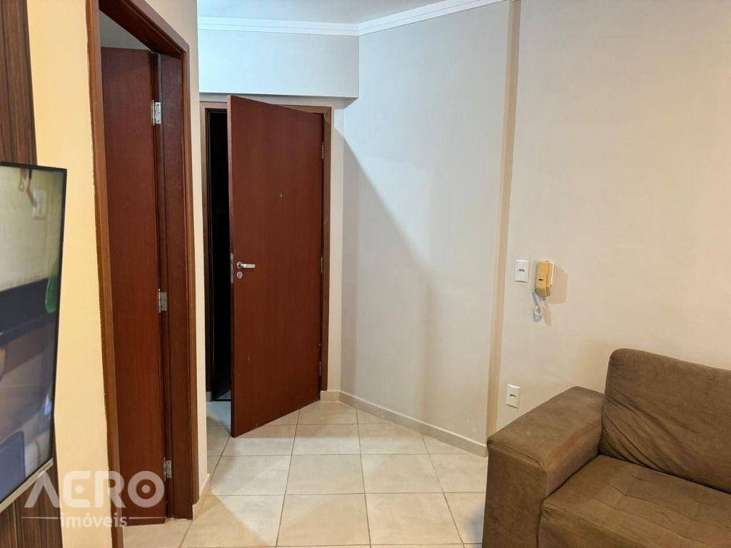 Apartamento para alugar com 1 quarto, 40m² - Foto 9