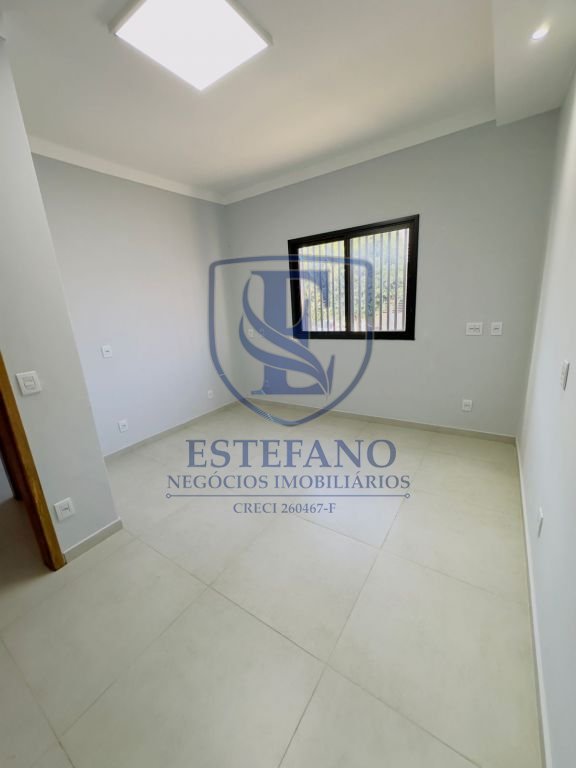 Conjunto Comercial-Sala para alugar com 4 quartos, 150m² - Foto 1