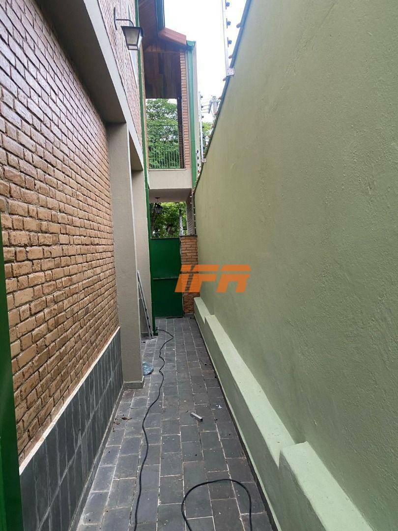 Sobrado à venda com 2 quartos, 250m² - Foto 3