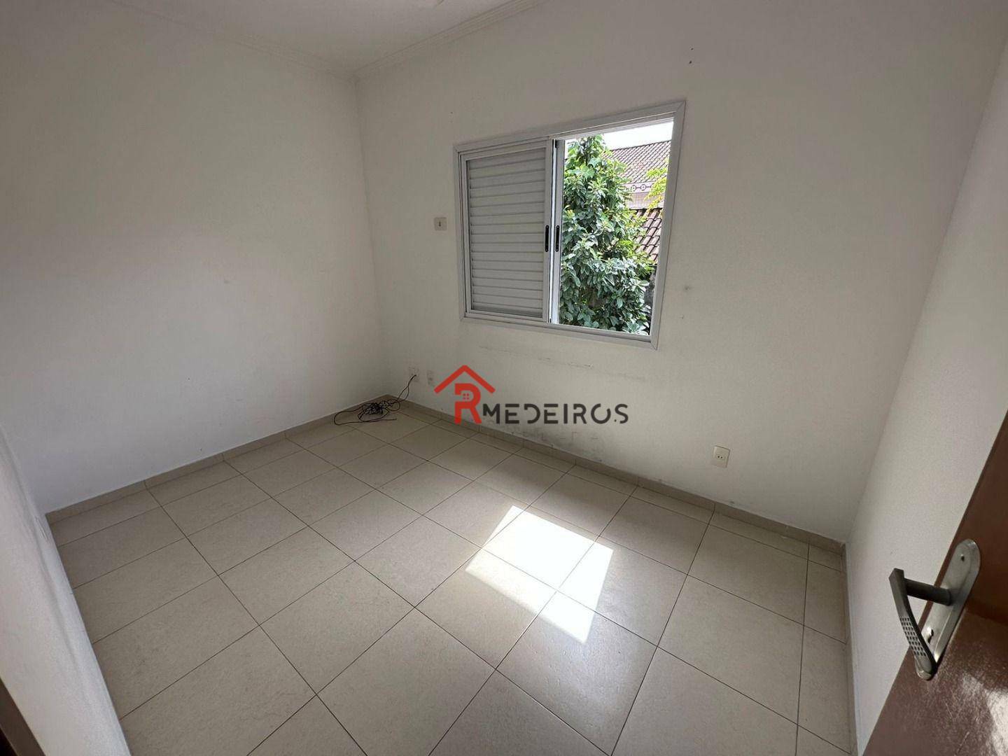 Casa à venda com 3 quartos, 120m² - Foto 15