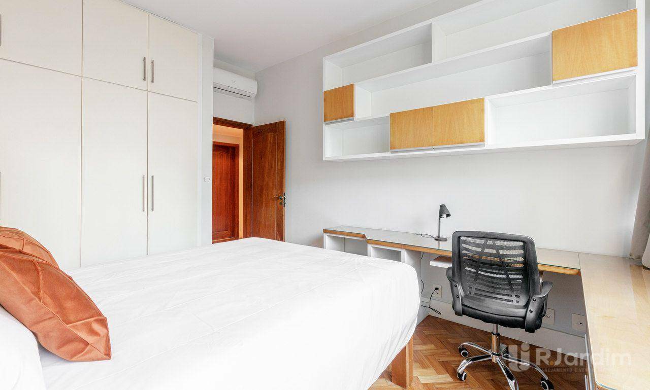 Apartamento para alugar com 3 quartos, 210m² - Foto 12