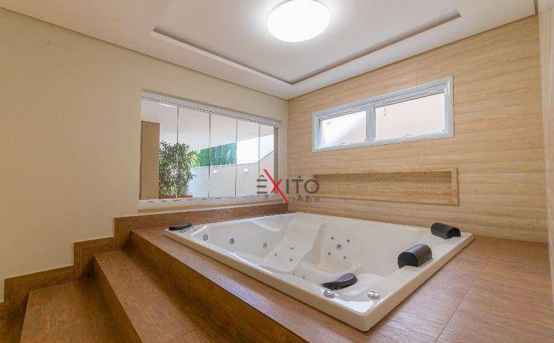 Casa de Condomínio à venda com 4 quartos, 500m² - Foto 46