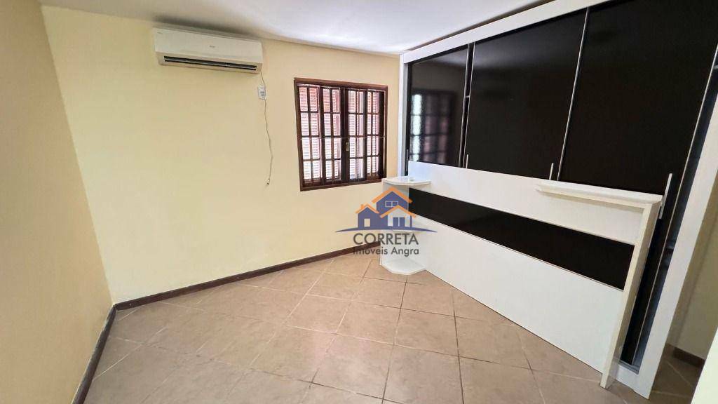Casa para alugar com 3 quartos, 150m² - Foto 11