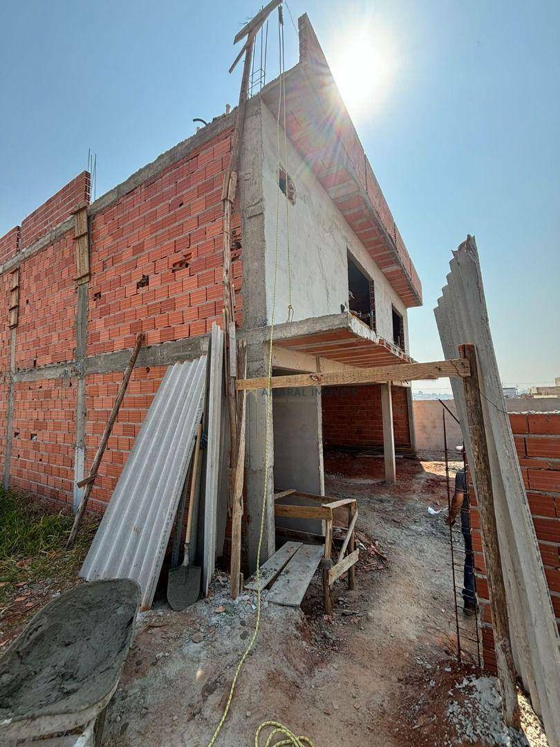 Sobrado à venda com 3 quartos, 290m² - Foto 2