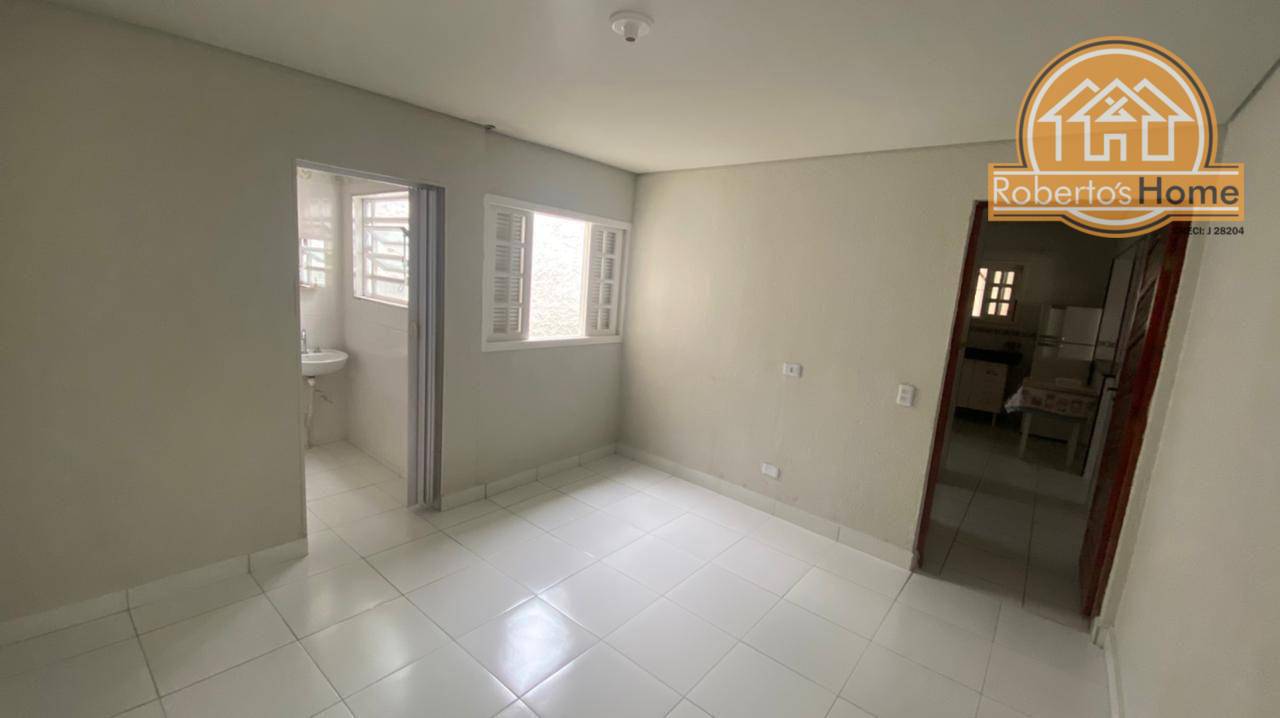 Casa à venda com 3 quartos, 90m² - Foto 8