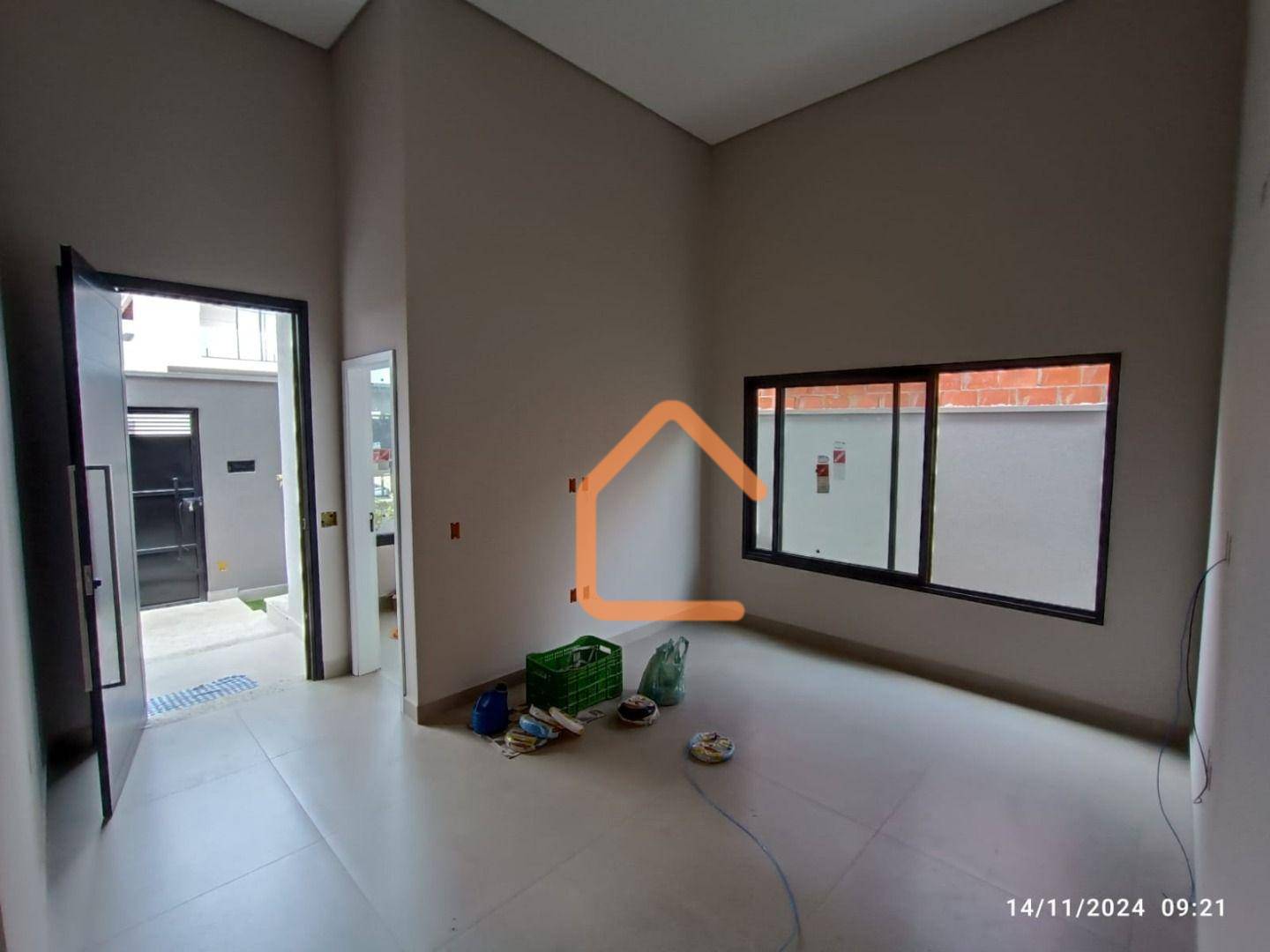 Casa à venda com 3 quartos, 180m² - Foto 4