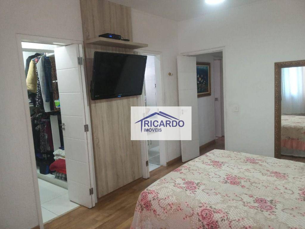 Casa à venda com 3 quartos, 230M2 - Foto 10