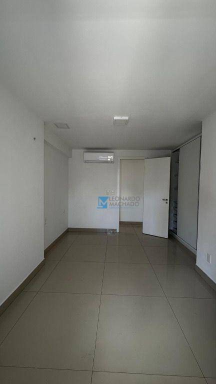 Apartamento à venda com 4 quartos, 212m² - Foto 32