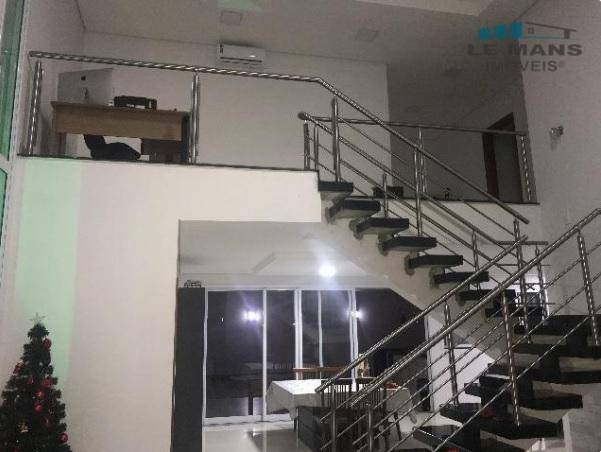 Casa de Condomínio à venda com 4 quartos, 280m² - Foto 3