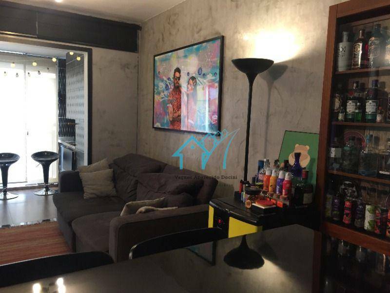 Apartamento à venda com 2 quartos, 64m² - Foto 1