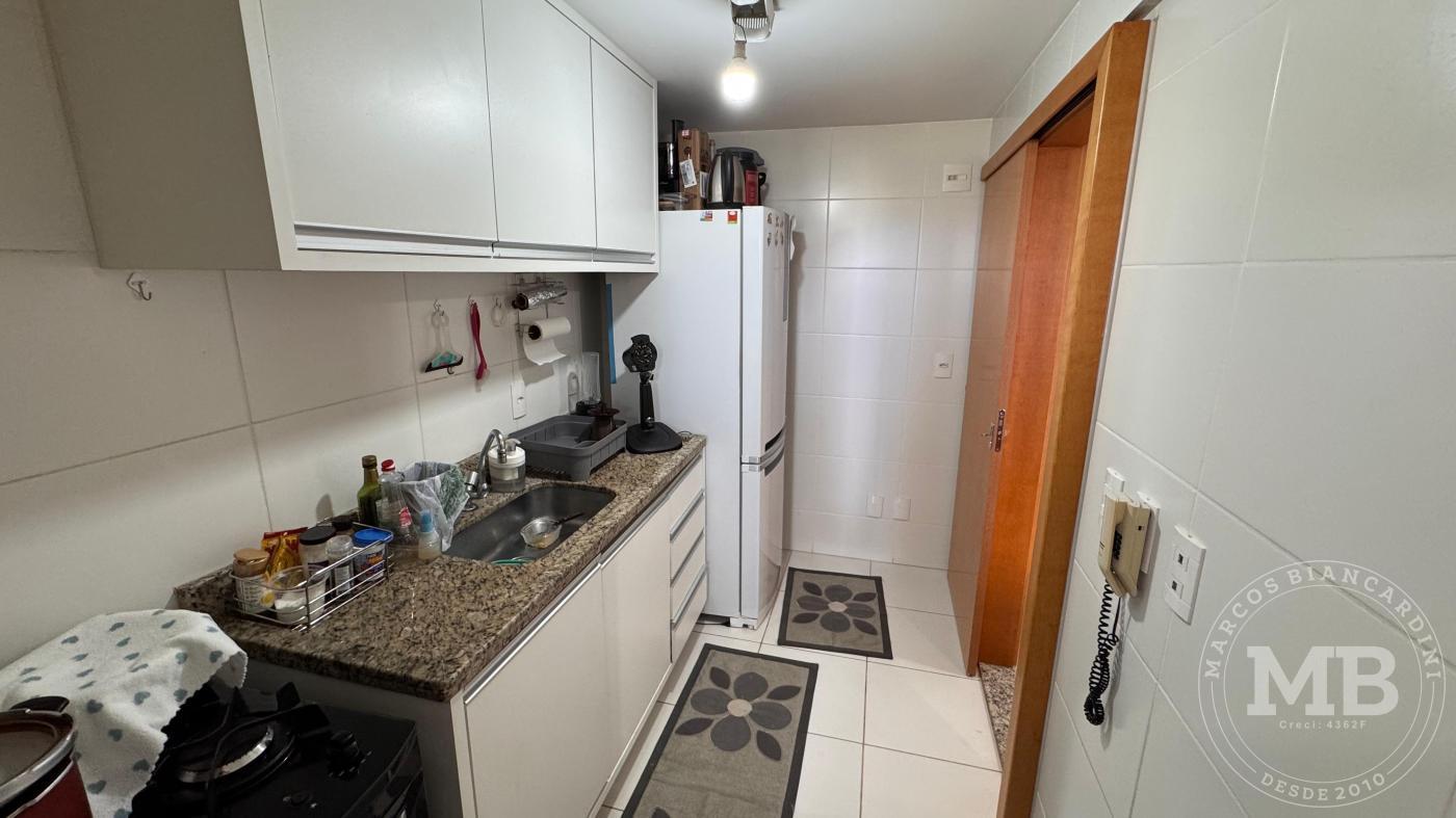 Apartamento à venda com 2 quartos, 62m² - Foto 15