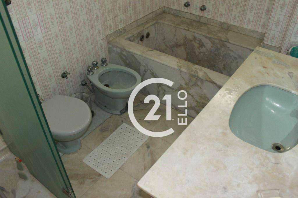 Apartamento à venda com 3 quartos, 240m² - Foto 10