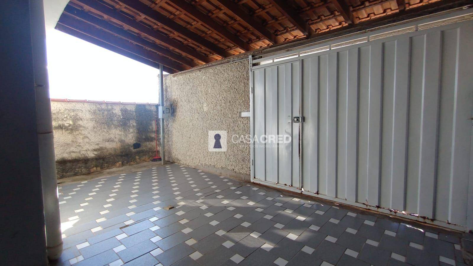 Casa à venda com 3 quartos, 200m² - Foto 3