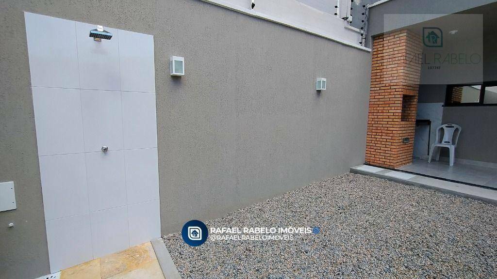 Casa à venda com 3 quartos, 101m² - Foto 2