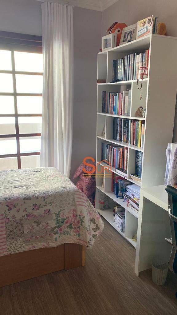 Casa à venda com 3 quartos, 244m² - Foto 23