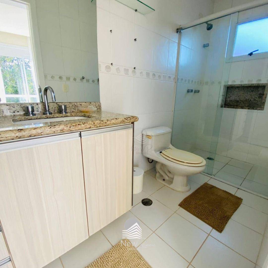 Casa de Condomínio para alugar com 5 quartos, 340m² - Foto 24