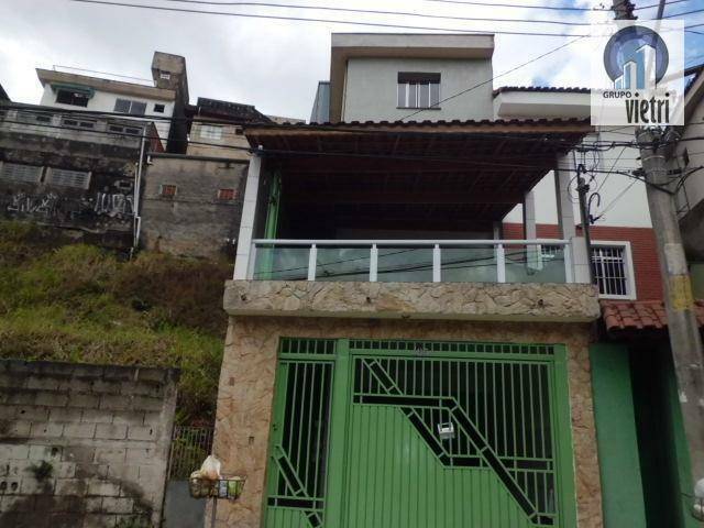 Sobrado à venda com 3 quartos, 220m² - Foto 2