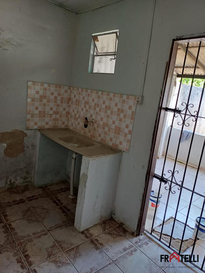 Casa à venda com 4 quartos, 200m² - Foto 13