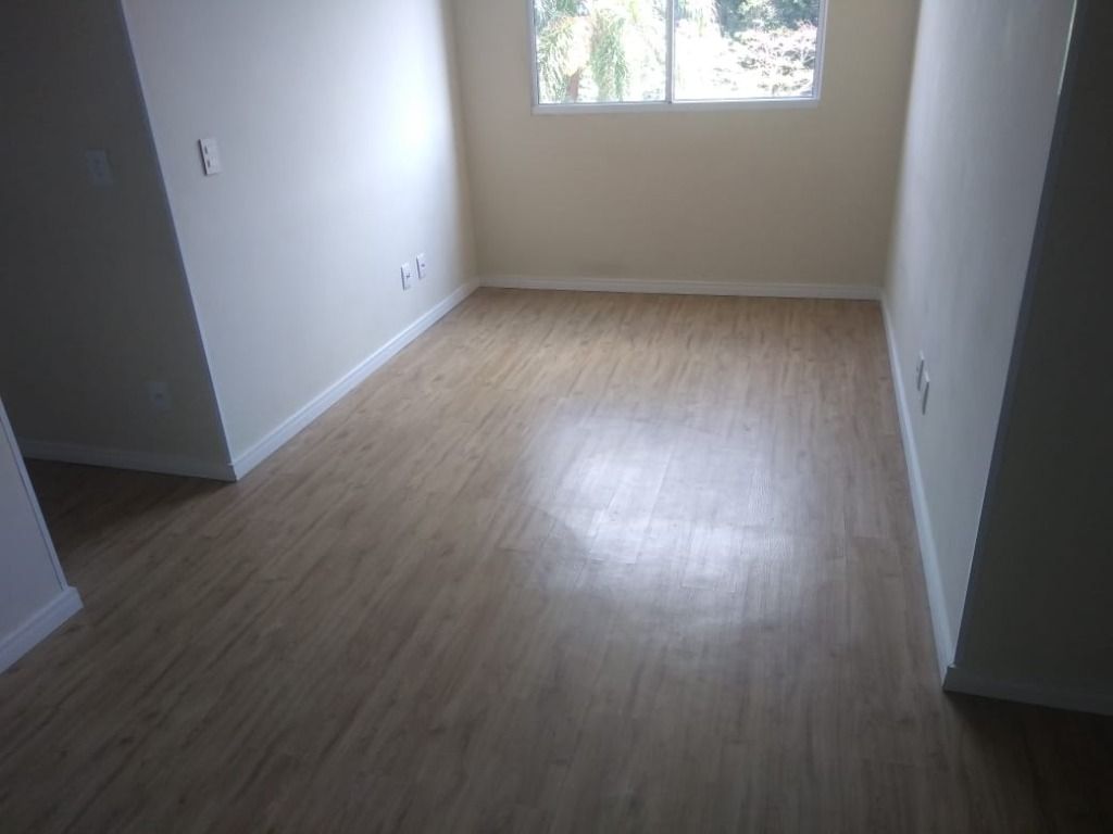 Apartamento à venda com 2 quartos, 46m² - Foto 2