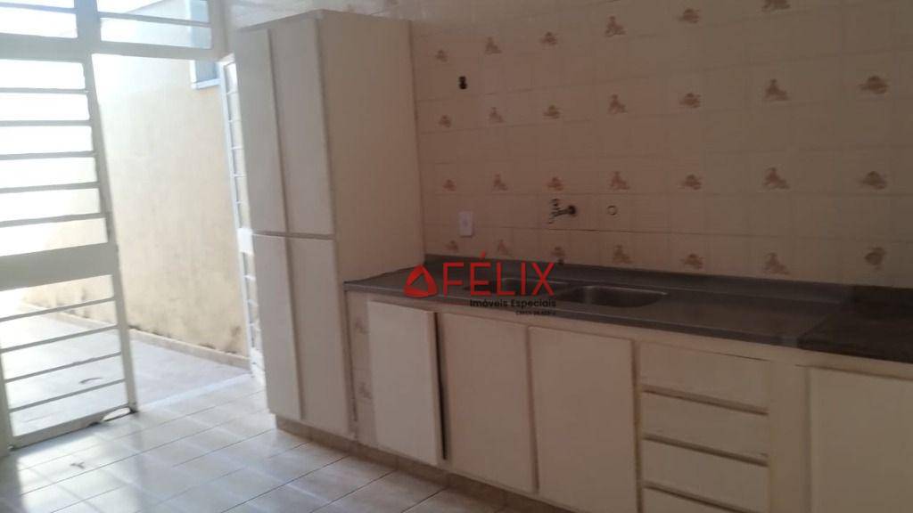 Casa, 3 quartos, 200 m² - Foto 5