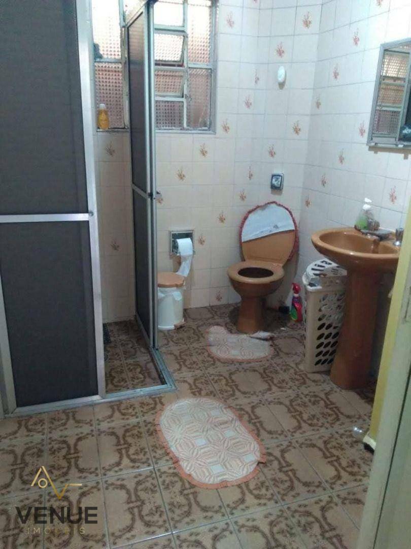 Casa à venda com 3 quartos, 176m² - Foto 7