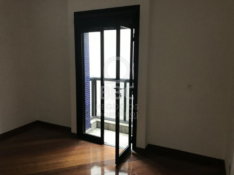 Apartamento à venda e aluguel com 3 quartos, 220m² - Foto 18