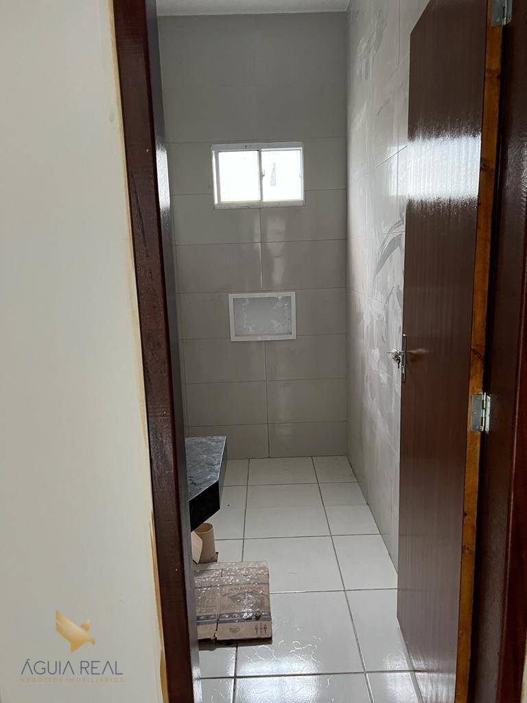 Casa à venda com 2 quartos, 50m² - Foto 3