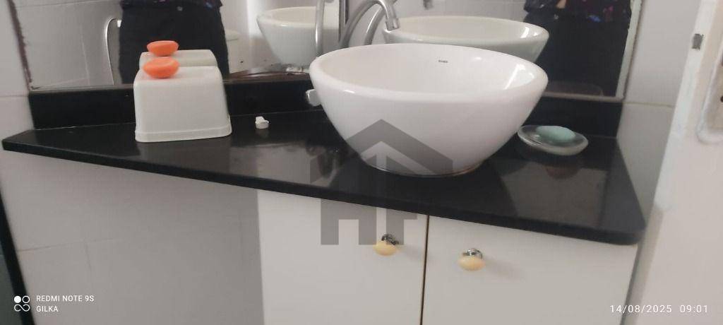 Apartamento para alugar com 3 quartos, 120m² - Foto 11