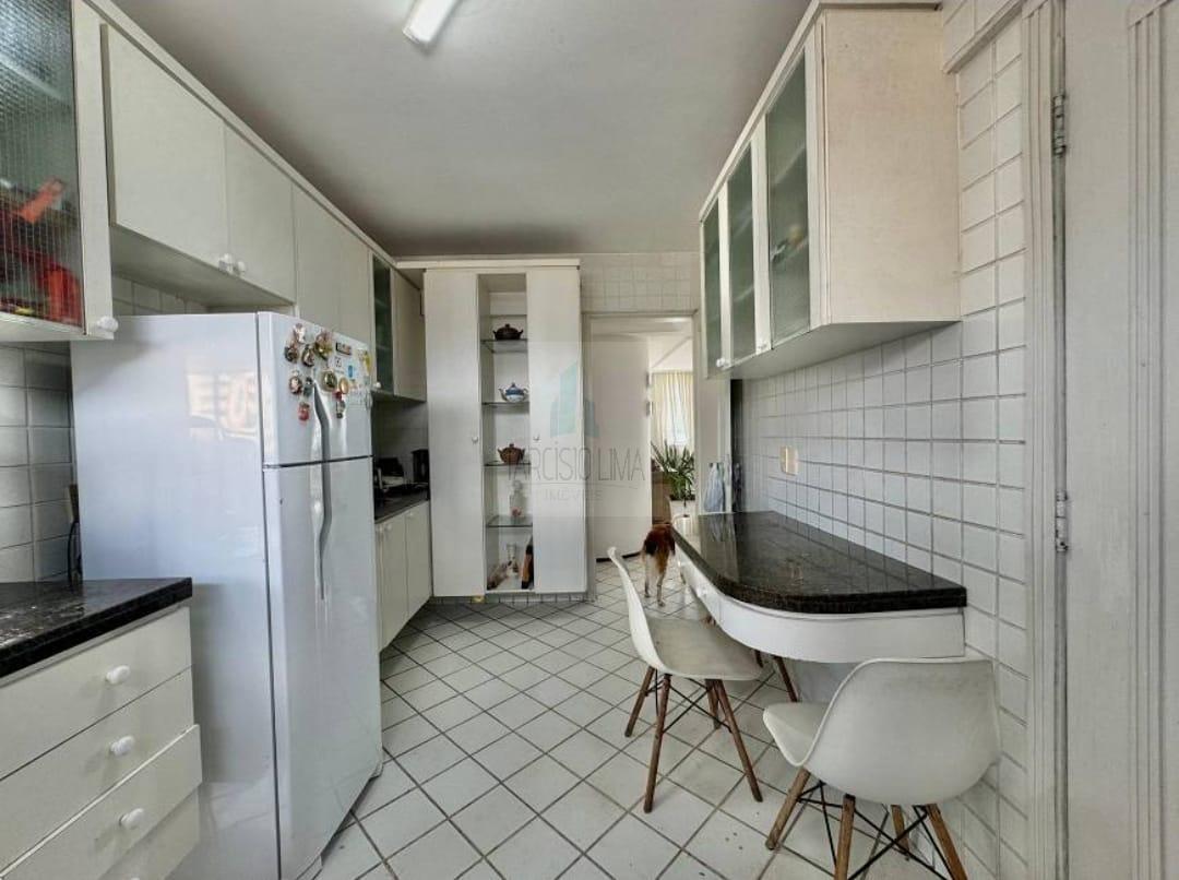 Apartamento à venda com 3 quartos, 125m² - Foto 12