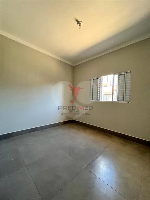 Casa à venda com 2 quartos, 235m² - Foto 11