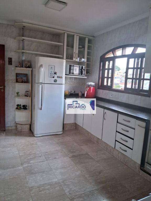 Sobrado à venda com 3 quartos, 157m² - Foto 4