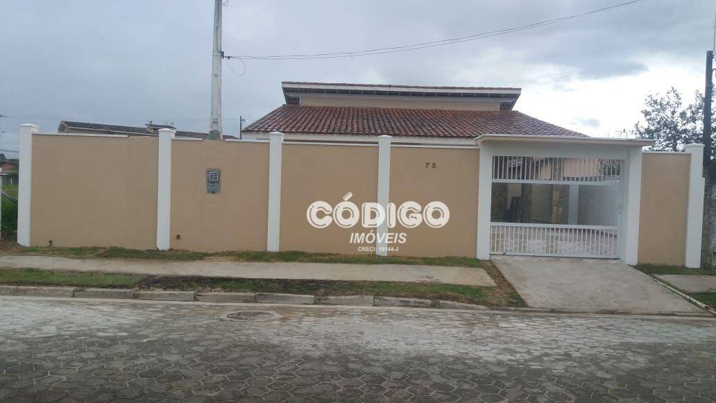 Casa à venda com 3 quartos, 350m² - Foto 2