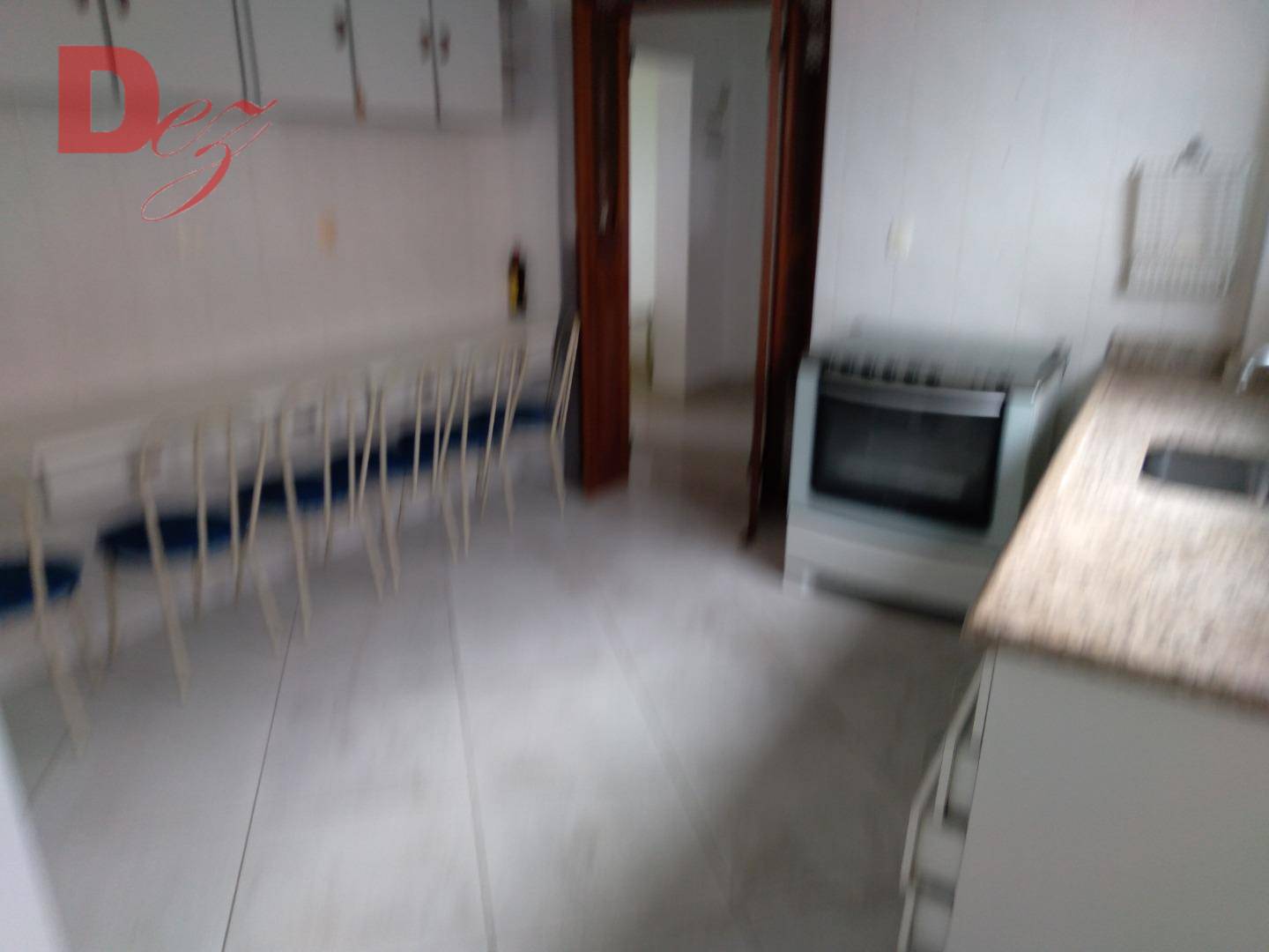 Apartamento à venda com 3 quartos, 135m² - Foto 7