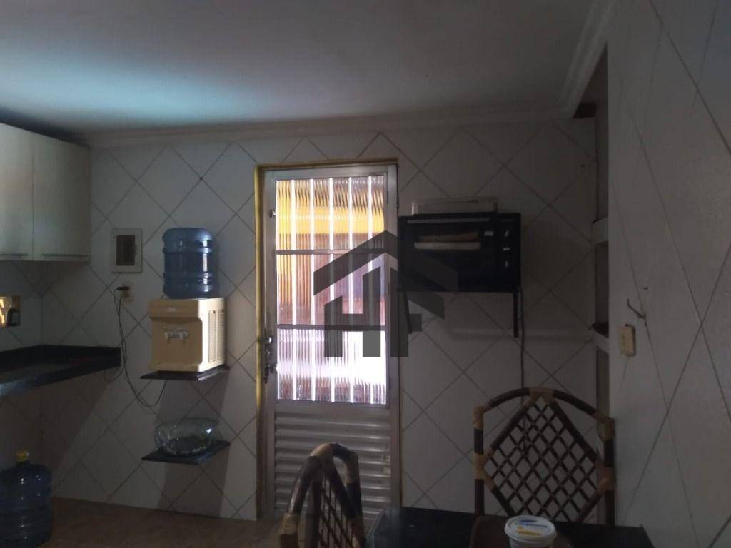 Casa à venda com 4 quartos, 250M2 - Foto 7