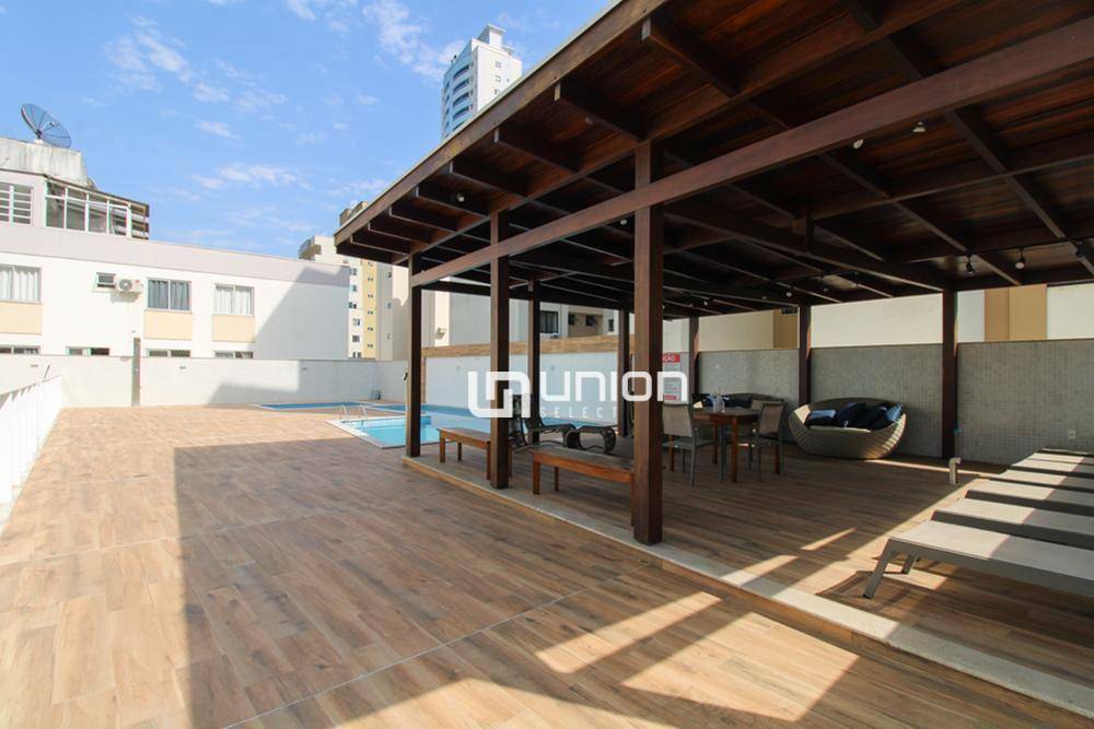 Apartamento à venda com 3 quartos, 136m² - Foto 23