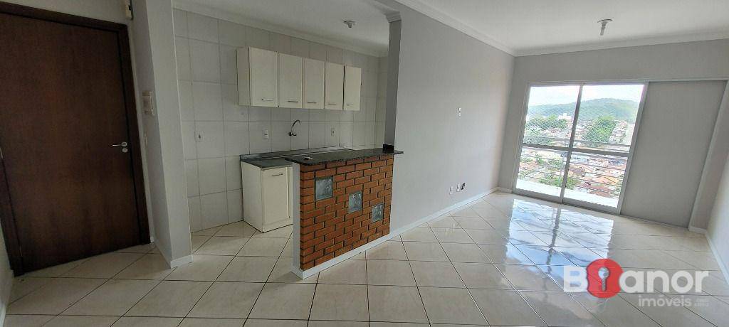 Apartamento à venda com 3 quartos, 79m² - Foto 2