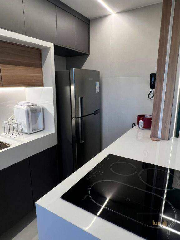 Apartamento à venda com 2 quartos, 52m² - Foto 2