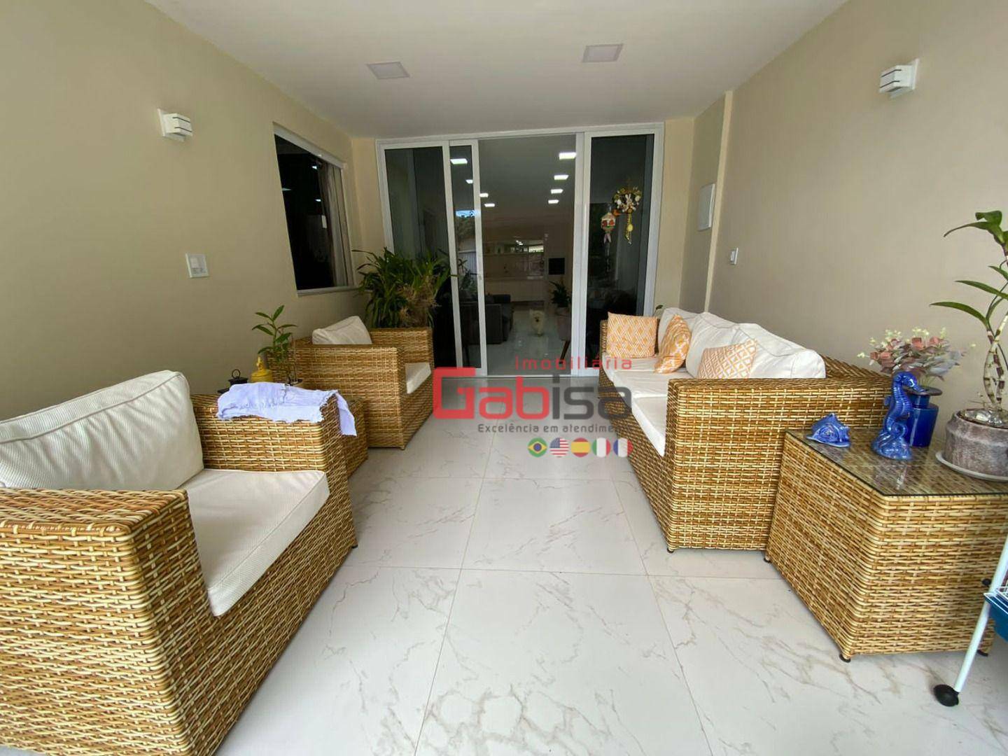 Casa à venda com 4 quartos, 220m² - Foto 4