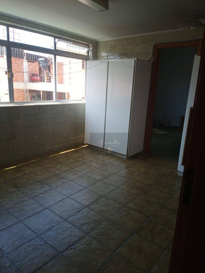 Apartamento à venda com 4 quartos, 237m² - Foto 8