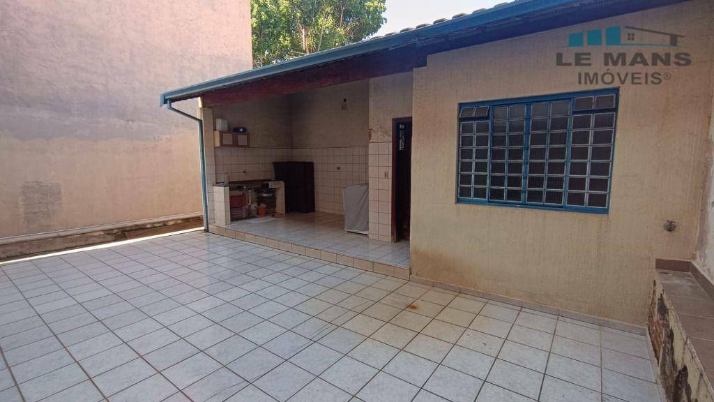 Casa à venda com 3 quartos, 247m² - Foto 23