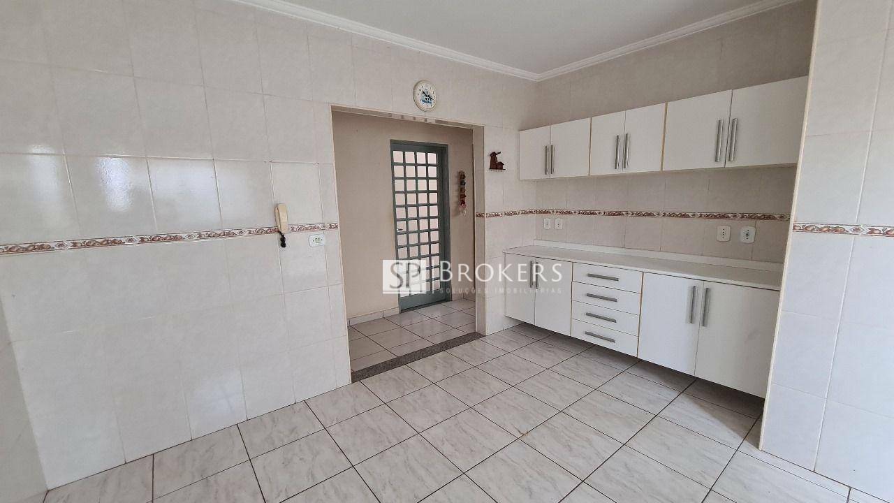 Casa à venda com 3 quartos, 138m² - Foto 6