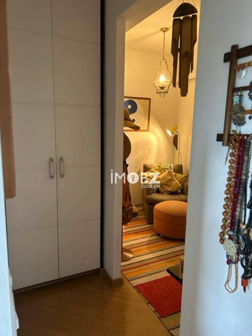 Apartamento à venda com 3 quartos, 136m² - Foto 9