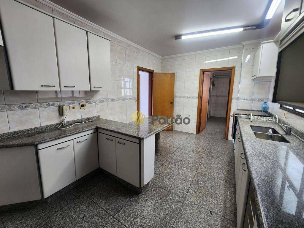 Apartamento à venda com 3 quartos, 150m² - Foto 14