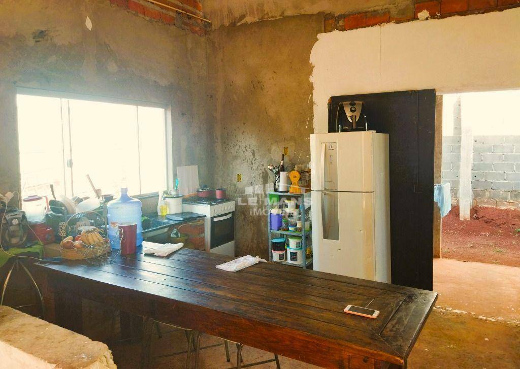 Chácara à venda com 2 quartos, 160m² - Foto 14