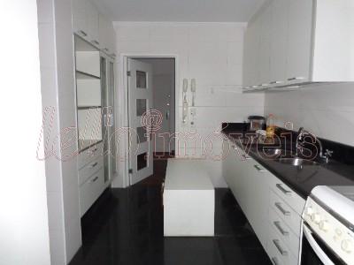 Apartamento à venda com 4 quartos, 230m² - Foto 10