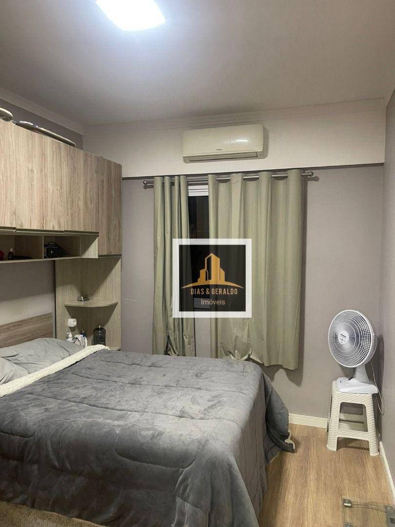 Apartamento à venda com 2 quartos, 52m² - Foto 11