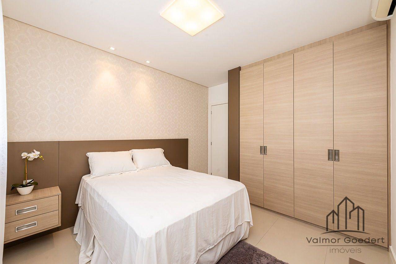 Apartamento à venda com 3 quartos, 130m² - Foto 12