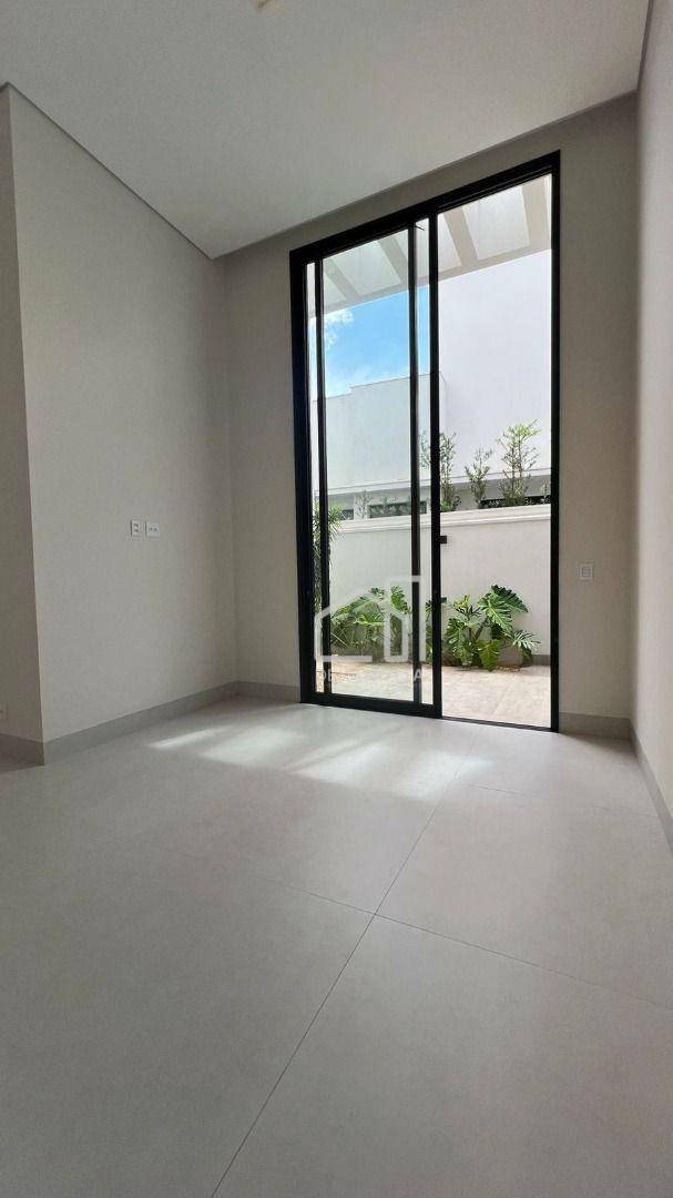 Casa à venda com 3 quartos, 229m² - Foto 21